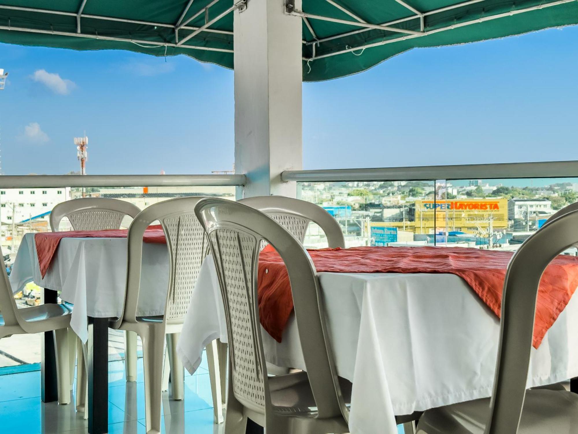 Hotel Bazurto Plaza Картахена Экстерьер фото